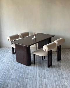 Table à manger contemporaine à piétement cannelé avec chaises de salle à manger en forme de baril – Fournisseur de mobilier de luxe pour l'hôtellerie - Product Image 4