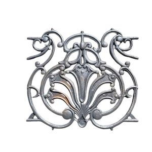 Panel de Escalera de Hierro con Diseño Floral, Rejilla Decorativa Duradera, Acento Arquitectónico Moderno, Escalera Ornamental de Acero Forjado para Exteriores - Product Image 1