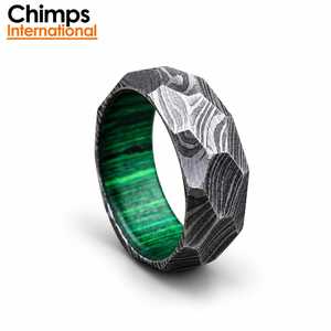 Anillo de Acero de Damasco Chimps International con Incrustaciones de Malaquita Verde, Anillo de Boda Geométrico Facetado para Hombre - Product Image 4