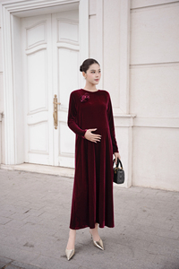 Vestido Midi de Terciopelo Sólido, Holgado, Recto, Elegante, con Cuello Redondo, de Manga Larga, Formal e Informal, Hecho en Vietnam, ODM OEM - Product Image 4