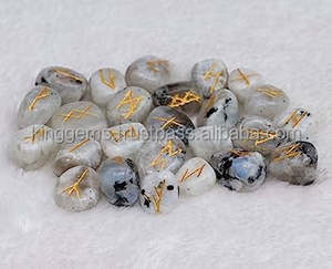 Ensemble de runes de pierre de lune arc-en-ciel de 25 pièces de meilleure qualité Offre Spéciale guérison naturelle sculptée pierres d'agate dégringolées artisanat en pierre semi-précieuse - Product Image 6