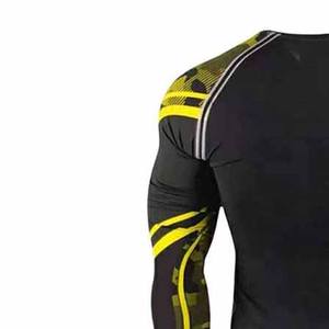 Excellent fabricant de rashguards pour hommes par sublimation, entièrement personnalisables, très demandés, tendance, anti-plis - Product Image 3