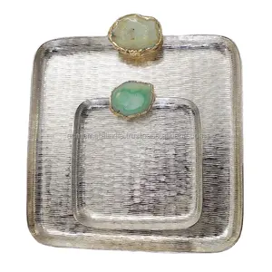 Plateau de service pour la maison et la cuisine ACMI en aluminium nickelé poli martelé avec poignée en agate Fabriqué en Inde - Product Image 1