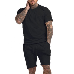 Conjunto de Camiseta y Pantalones Cortos Transpirables de Talla Grande con Logotipo Personalizado 2026 para Hombre, Ropa de Verano - Product Image 3
