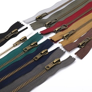 Fermeture éclair en laiton de haute qualité en gros avec curseur à verrouillage automatique personnalisé # 3 Fermetures éclair métalliques à extrémités fermées pour jeans - Product Image 1