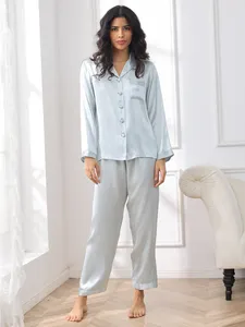 Pyjama en soie pour femme, haut de gamme, confortable, à manches longues, motif lettres, collection luxe, en promotion - Product Image 3