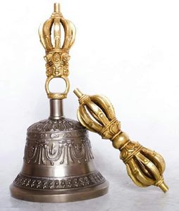 Par de Ghanta y Vajra Tibetanos de Bronce Fundido de Alto Volumen de Producción – Conjuntos de Campanas Dorje con Acabado Uniforme para Peregrinaciones y Festivales al por Mayor - Product Image 1