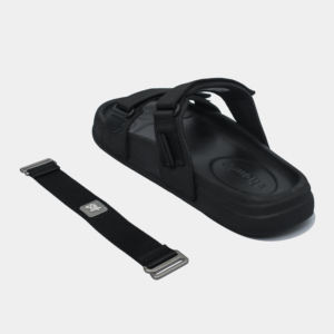 Calzado Unisex, Sandalias Negras de Plataforma con Punta Abierta, Ligeras y con Correa de Gancho, Hechas en Vietnam, Casuales para Toda Temporada - Product Image 1