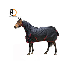 Couvertures d'hiver pour chevaux de qualité supérieure, robustes et durables - Product Image 2