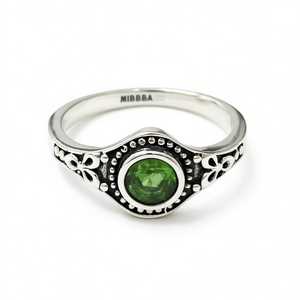 3.6 Grams Fine <b>Peridot</b> <b>Ring</b> - Product Image 2