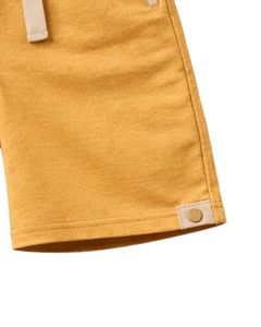 Ensemble décontracté d'été pour homme : débardeur jaune moutarde sans manches et short en coton avec cordon de serrage beige – Ensemble deux pièces - Product Image 6