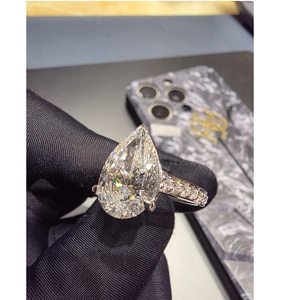 Anillo de Diamantes de Platino de Alta Gama, Joyería Fina Elegante para Bodas, Fiestas y Ocasiones Especiales - Product Image 5