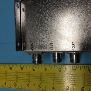 กล่องสวิตช์ RF Lam Research 853-017163-001, 143507 - อุปกรณ์และอะไหล่เซมิคอนดักเตอร์มือสองระดับโลกที่เชื่อถือได้ - Product Image 5