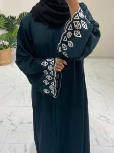 Kaftan Abaya Turc Fait Main Élégant et Respirant Anti-Plis, Manches Longues en Lin, Coupe Classique, Idéal pour la Prière de l'Aïd - Meilleure Vente - Product Image 2