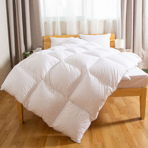 White Washable Reversible Modern Fluffy <b>Bed</b> Quilts for Hotel & Home Use Custom Size OEM Factory - Product Image 5
