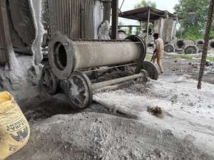 Machine de moulage de tuyaux en béton électrique RCC de haute qualité pour tuyau de vidange avec 1 an de garantie fabriqué en Inde - Product Image 3