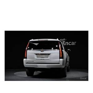 Cadillac Escalade 6.2 2020/11 Automático 71,218 km Volante a la Izquierda Asientos de Cuero Cámara Trasera - Product Image 4