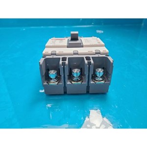 Interruptor de Circuito en Caja Moldeada LS ELECTRIC ABS203B, Usado, Piezas de Equipos Semiconductores Legacy - Product Image 3