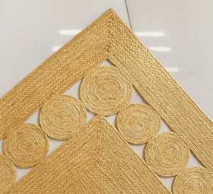 พรมปูพื้นสไตล์โบโฮทำมือจากปอกระเจา ขอบหยักถักแบบธรรมชาติ - Product Image 2