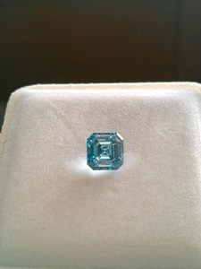 Diamant CVD de laboratoire, bleu vif fantaisie, 2,01 carats, taille Asscher, certifié IGI, poli à la main, fabriqué en Inde pour la fabrication de bijoux - Product Image 4