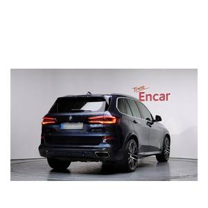 BMW X5 M50i 2022 con Volante a la Izquierda, Caja de Cambios Automática, Cámara Trasera, 126,687 km - Product Image 2