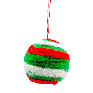 Décoration de Noël suspendue en feutre de laine - Product Image 1