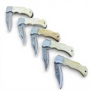 Cuchillo Plegable EDC de Acero Damasco y Cobre Hecho a Mano de Alta Calidad con Mango Grabado de Hueso de Camello Negro TÁCTICO PARA EXTERIOR - Product Image 6