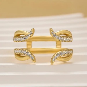 Bague de mariage élégante en argent sterling plaqué or jaune 925 avec moissanite vintage, 0,25 carat, pour femme - Product Image 2