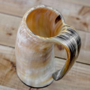 Taza para Beber de Cuerno de Búfalo - Diseño Moderno y Ecológico con Motivos de Animales y Ángeles |   Fiestas en Casa Hechas a Mano y Personalizables |   Exportaciones Globales - Product Image 1