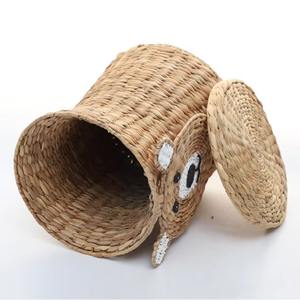 Panier en jacinthe d'eau tressé en forme d'ours, panier de rangement fait main, vente en gros, écologique, fabriqué au Vietnam - Product Image 5