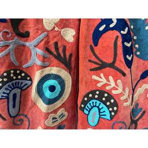 Camisón de Terciopelo Bordado a Mano de Alta Calidad, Estilo Suzani, Elegante Abrigo Bohemio, Prenda Floral Bohemia Uzbeka, Regalo para Ella - Product Image 6