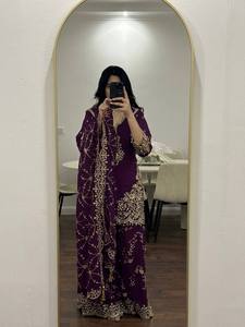 Ensemble ethnique pour femme en faux georgette brodé de sequins, comprenant une tunique, un palazzo évasé et un dupatta (AHI 3187) - Product Image 3