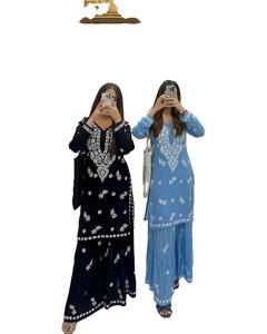 Achetez maintenant Sophisticated Traditional & Classy Look Self Embroidery Mirror Work Ensemble Kurti deux pièces avec livraison gratuite dans le monde entier - Product Image 1