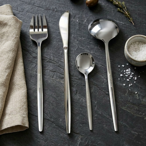 Luxury Stainless Steel <b>Flatware</b> Set 4-Piece Minimalist Silver Cutlery Set Mirror Polished Dinnerware for Hotels & Restaurant Use - Product Image 3