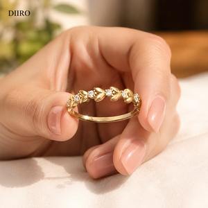Bague de fiançailles demi-éternité en or jaune vermeil avec diamants ronds brillants et moissanite, faite à la main, bijoux pour femme - Product Image 3