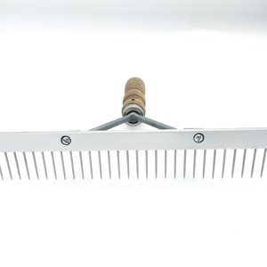<b>Prime</b> Vet's Premium Cattle comb fluffer and stimulator - Product Image 1