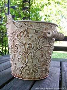 Jardinière suspendue en métal galvanisé rustique antique avec bordure en corde pour fleurs et plantes de jardin - Product Image 5