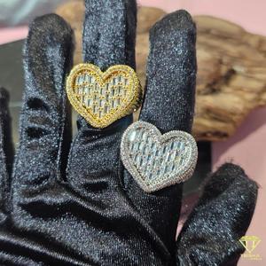 Anillo de Plata 925 con Diamante Cultivado en Laboratorio en Forma de Corazón, Tono Dorado, Joyería de Lujo con Piedras Completas para Compradores Mayoristas - Product Image 5