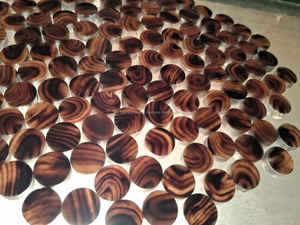 "Ébauches de boutons en corne naturelle Technique unique écologique Costumes de style animal Vestes et vêtements FWE" - Product Image 3