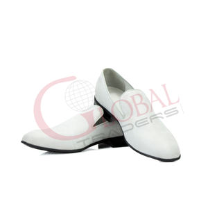 Mocassins rétro originaux pour hommes, chaussures plates à enfiler, en cuir fait main, couleur blanche. - Product Image 2