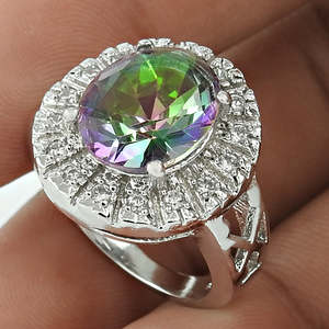 Anillo de Plata de Ley 925 con Topacio Místico Natural de Corte Ovalado y Circonita Blanca, Joyería Bohemia Perfecta para Bodas y Fiestas - Product Image 3