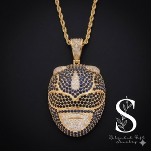 Collar con Colgante de Anime de Dibujos Animados con Baño de Oro Real y Circonitas de Colores Brillantes, Estilo Hip Hop - Product Image 1
