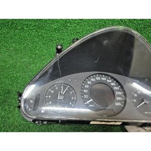 ชุดหน้าปัดเรือนไมล์มือสองสำหรับรถยนต์ E-class รุ่น A2118300390 - Product Image 4