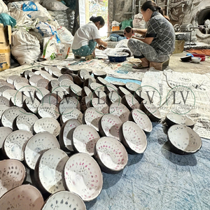 Nuevo diseño, colorido cuenco de concha de coco con incrustaciones de capiz, hecho a mano por fabricantes vietnamitas, producción en masa a bajo costo. - Product Image 6