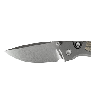 Navajas Plegables con Mango Texturizado Gris, Hoja de Acero Stonewashed con Punta Caída, Apertura con Perno de Pulgar y Orificio para Cordón para Uso en Exteriores - Product Image 2