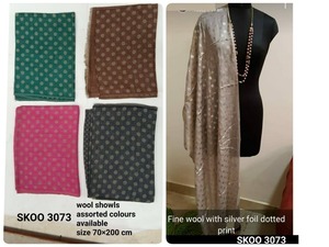 Wholesale High Quality Solid Color Retro Wool Crinkle Scarf <b>Hijabs</b> for Women Muslim Striped Breathable Shawl Scarf 2021 - Product Image 2