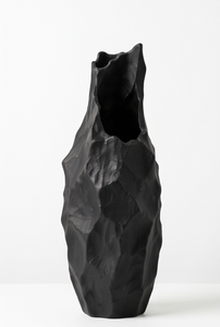 Vase d'art métallique noir de qualité supérieure, surface sculptée irrégulière, élégant support à fleurs pour centres de table de mariage et événements - Product Image 4