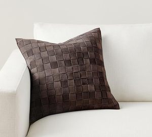 Manta de punto crema, color sólido, estilo nórdico, hecha a mano, de lana y acrílico, decoración para el hogar, forma ovalada, cierre tipo sobre. - Product Image 1
