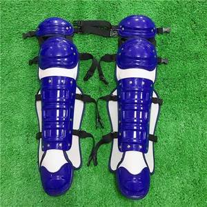 Genouillère ajustable avec stabilisateur rotulien ouvert, coussinet en maille rose et bleu pour le sport - Product Image 3