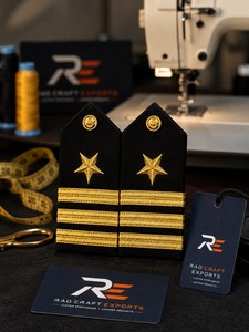 Epaulettes Duraderos para Hombro con Costuras Resistentes, Diseño Elegante y Rendimiento Confiable para Uso Diario en Uniformes - Product Image 6